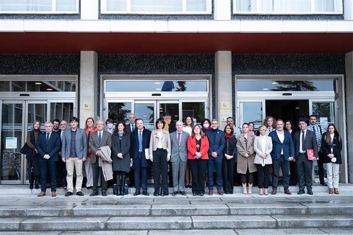 La ministra de Ciencia e Innovación, Diana Morant, tras una reunión en  celebrada en el Centro de Investigaciones Energéticas, Medioambientales y Tecnológicas