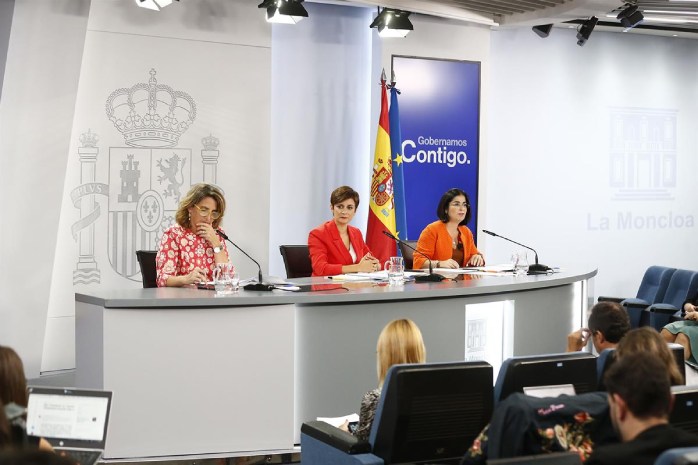  20/09/2022. Rueda de prensa tras el Consejo de Ministros: Ribera, Rodríguez y Darias Descargar  Teresa Ribera, Isabel Rodríguez y Carolina Darias durante la rueda de prensa posterior al Consejo de Ministros. 