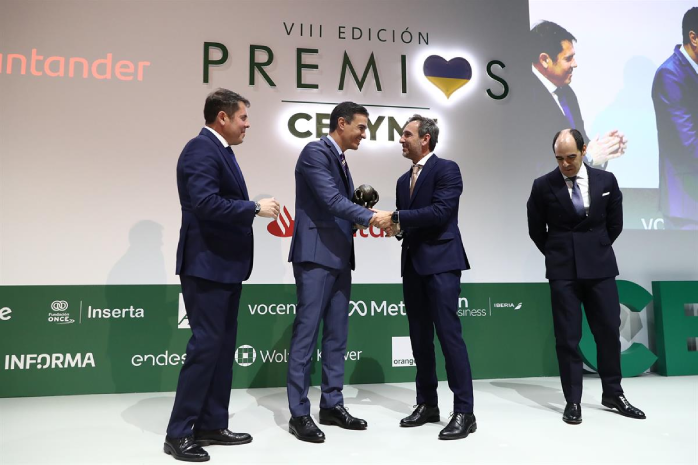 El presidente del Gobierno, Pedro Sánchez, hace entrega de los premios CEPYME 2021