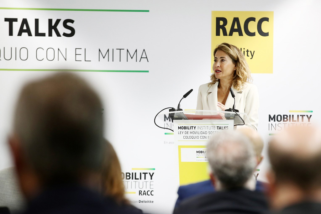 La ministra de Transportes, Movilidad y Agenda Urbana, Raquel Sánchez