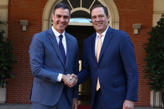 Pedro Sánchez recibe al consejero delegado y presidente global de Cisco Systems, Chuck Robbins, en La Moncloa