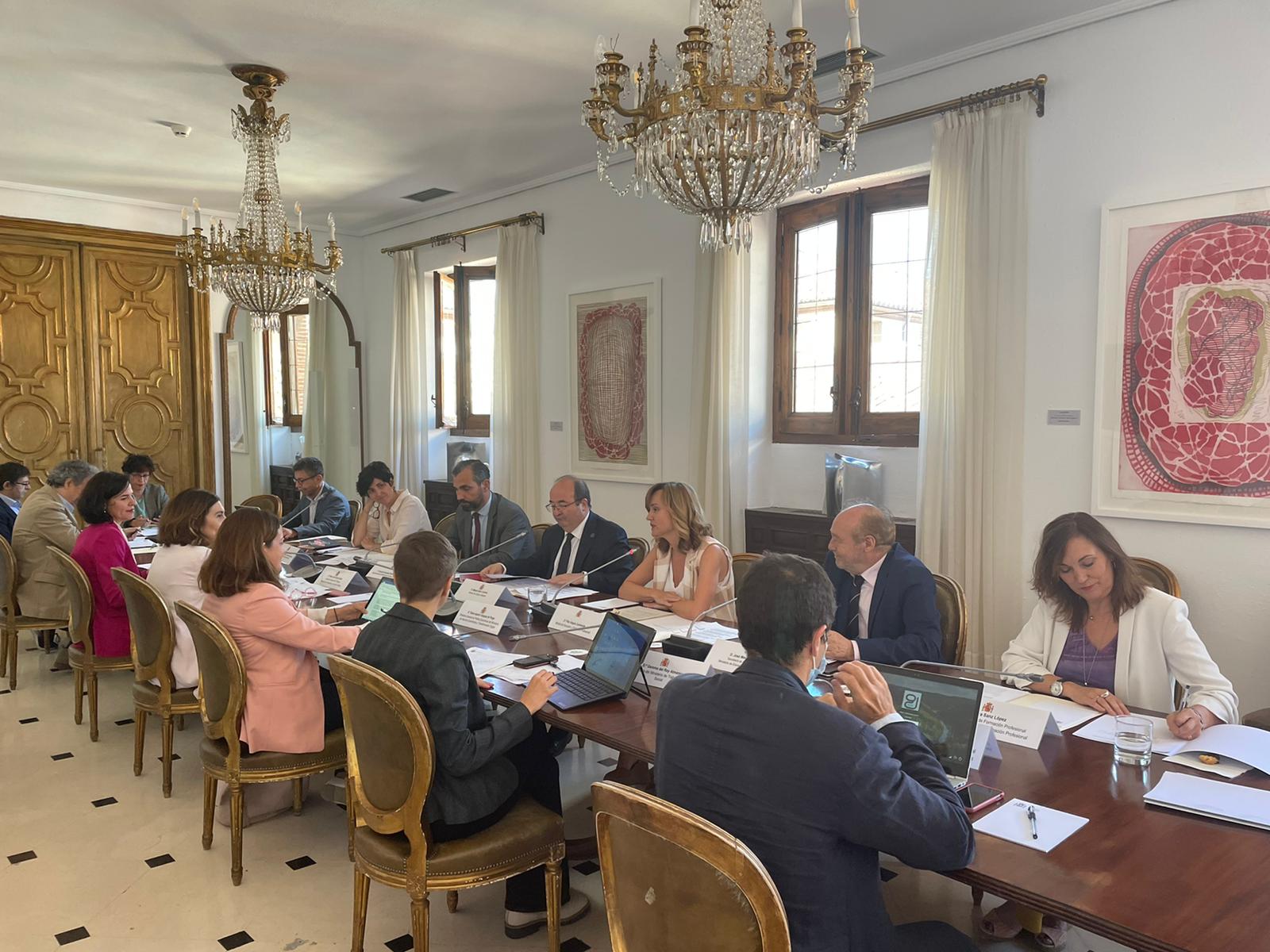 Reunión de la Comisión Interministerial para la elaboración del Estatuto del artista