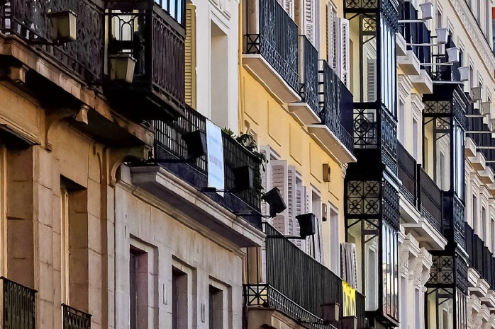 Fachada de un edificio de viviendas